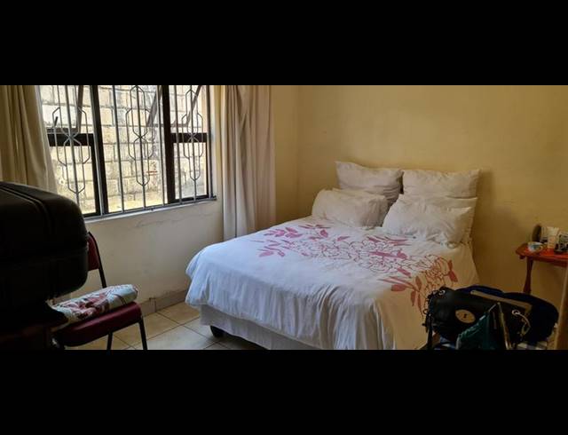 2 BEDROOM HOUSE FOR SALE IN KWAMAKUTHA